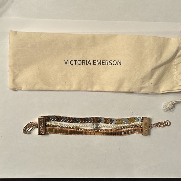 Victoria Emerson wrap bracelet. - Picture 4 of 6